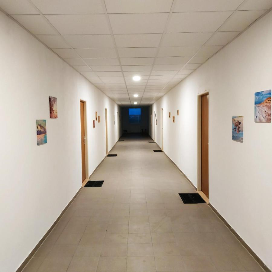 Hotel Slobi Sturovo Exterior photo